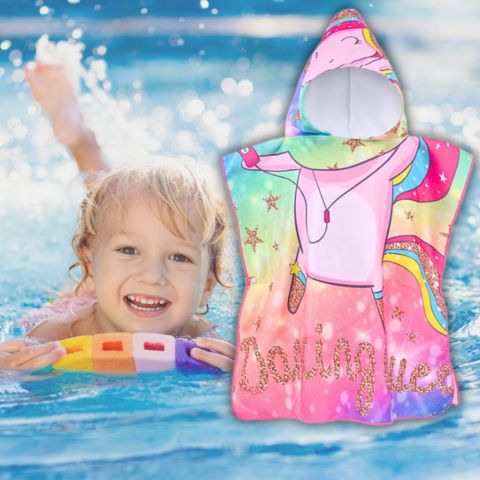 PunchoServiette™ | Serviette à capuchon avec personnage amusant
